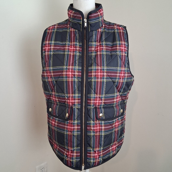 J-CREW Stuart Tartan Quilted Puffer Vest Size Medium - Picture 5 of 8